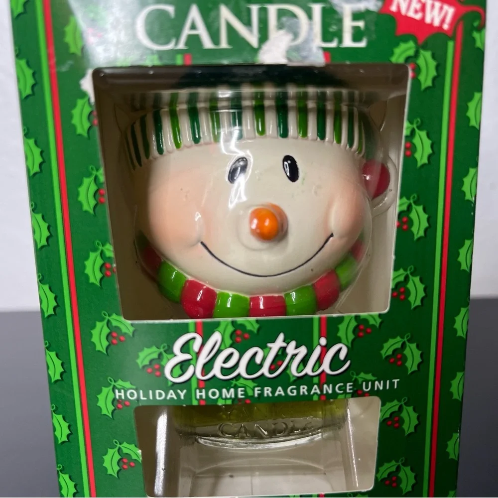 Retired Yankee Candle Snowman Electric Holiday Home Fragrance Diffuser Mistletoe